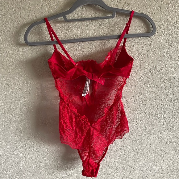 Victoria’s Secret Red Lace Teddy - Picture 2 of 4